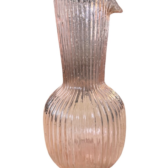 Pink ribbed bubble glass carafe - Picture 3 of 7